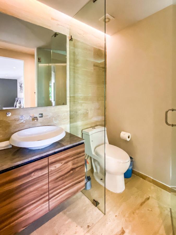 Big Studio At Kaab By The Beach With Roof Top Pool, Sauna And Jacuzzi Near Paseo Del Carmen Mall Playa del Carmen Exteriör bild