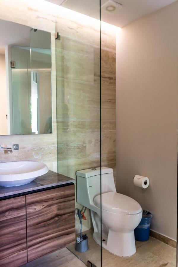 Big Studio At Kaab By The Beach With Roof Top Pool, Sauna And Jacuzzi Near Paseo Del Carmen Mall Playa del Carmen Exteriör bild